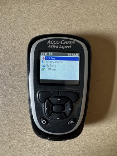 Accu chek aviva - chek, expert